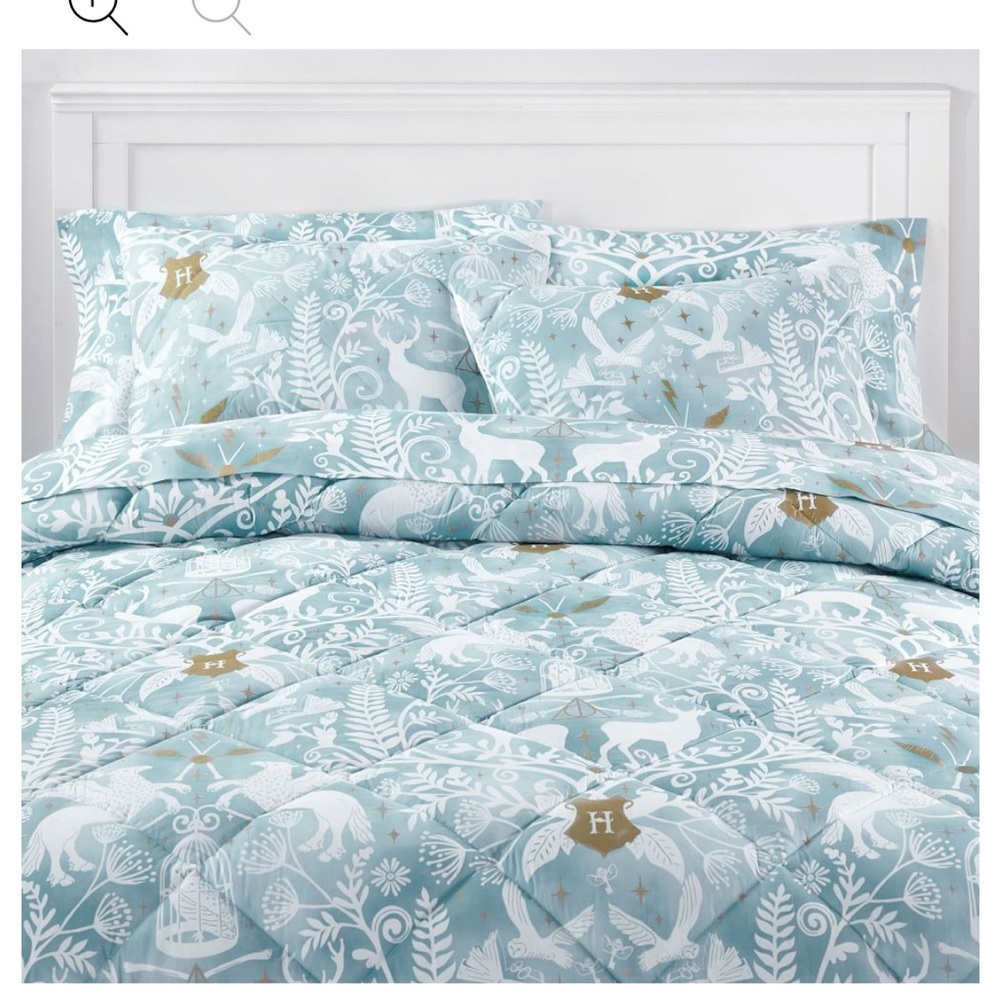 NWT Pottery Barn Harry Potter full/queen comforter and shams